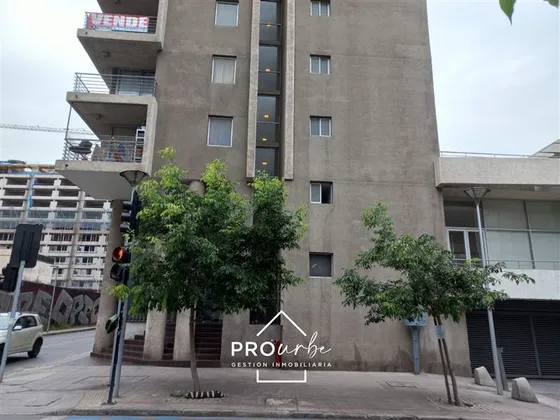 Departamento En Venta De 2 Dorm. En Santiago