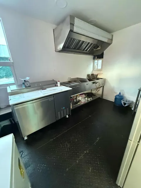 Vendo Caseta De Comida Equipada