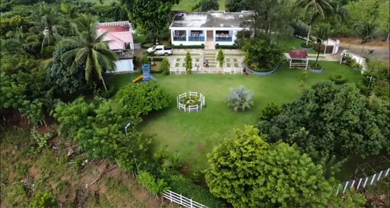 Hermosa Finca De 395 Ganaderas Y Agrícola