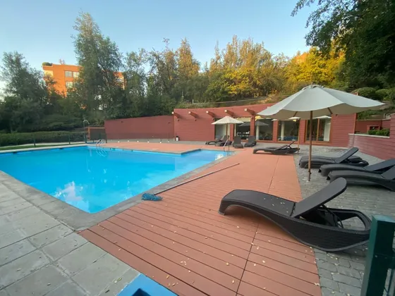 Departamento Duplex De 5d En Los Dominicos - Las Condes