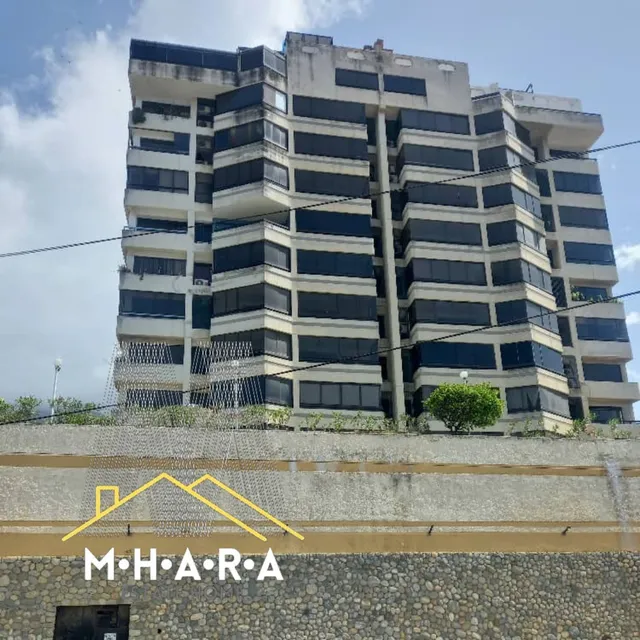 Apartamento En Alquiler Fijo En Camurichico Frente A Los Tribunales 