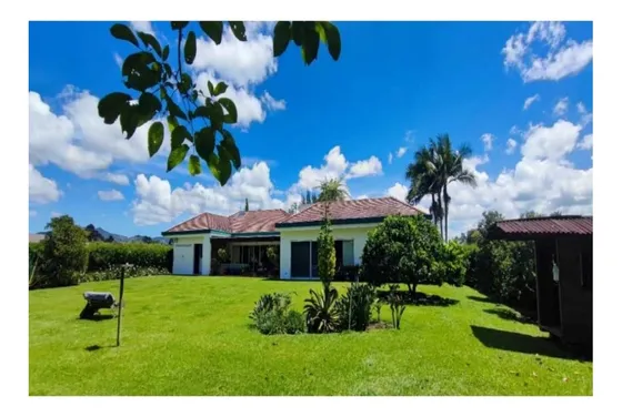 Casa Para La Venta En Lavía Rionegro - La Ceja 