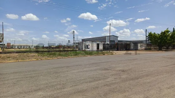 Se Vende Amplio Terreno En Zona Industrial De Maturin