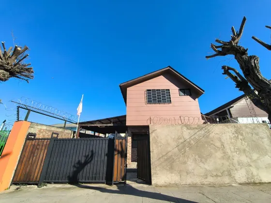 Venta Casa San Francisco De Limache Con Estacionamiento
