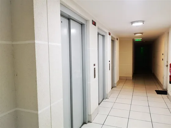 Departamento En Venta De 1 Dorm. En El Bosque