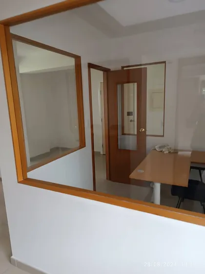 *tiene  59 Mts2*dos Cubículos, Recepción*sala De Reunión 