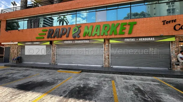Fondo Comercio Negocio En Venta Supermarket Mercado Alimentos A Pie De Calle Con Mobiliario En Calicanto Estef 25-2816