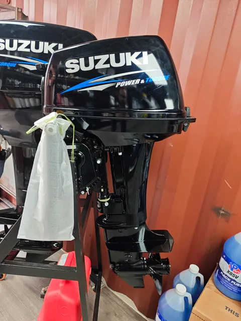 Motor Fuera De Borda 2t 15hp Suzuki Marine