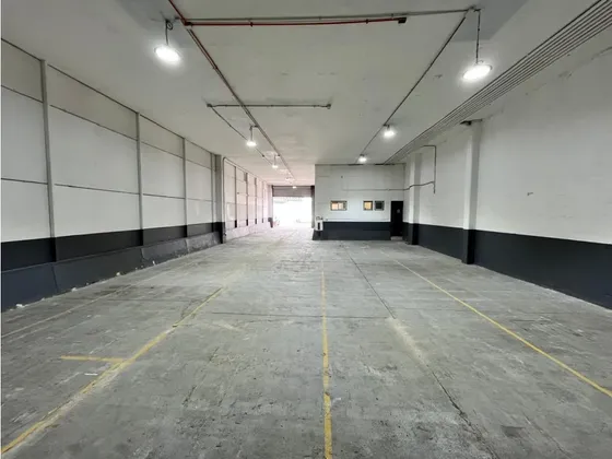 Arriendo Bodega C/of De 272 M2 En Jorge Hirmas, Renca.