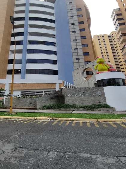 Alquiler Apartamento En Trigaleña Alta Con Planta Electrica Agua De Pozo Piso Bajo Salon De Fiesta Amoblado Trigaleña Alta Valencia