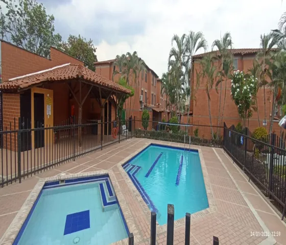 Venta Casa En Portal De Las Casas