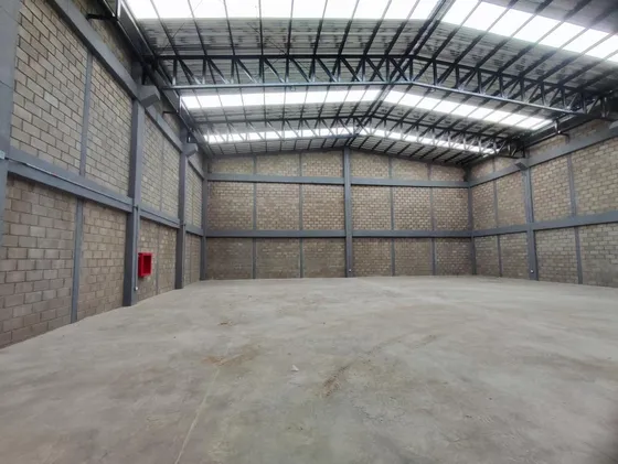 Bodega En Arriendo En Lomitas. Cod A27570