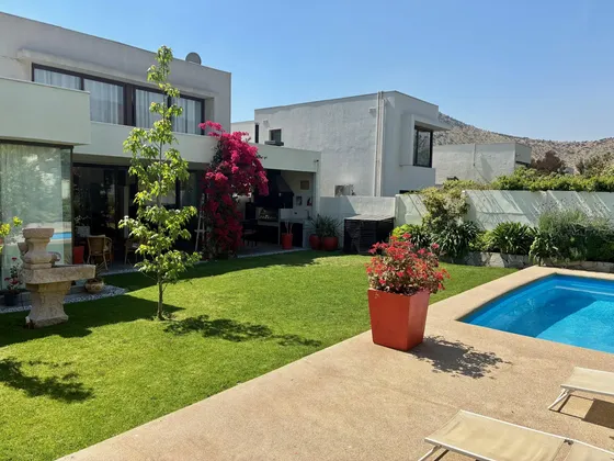 Liquidamos Hermosa Casa En Condominio. Vende Dg Inmob.