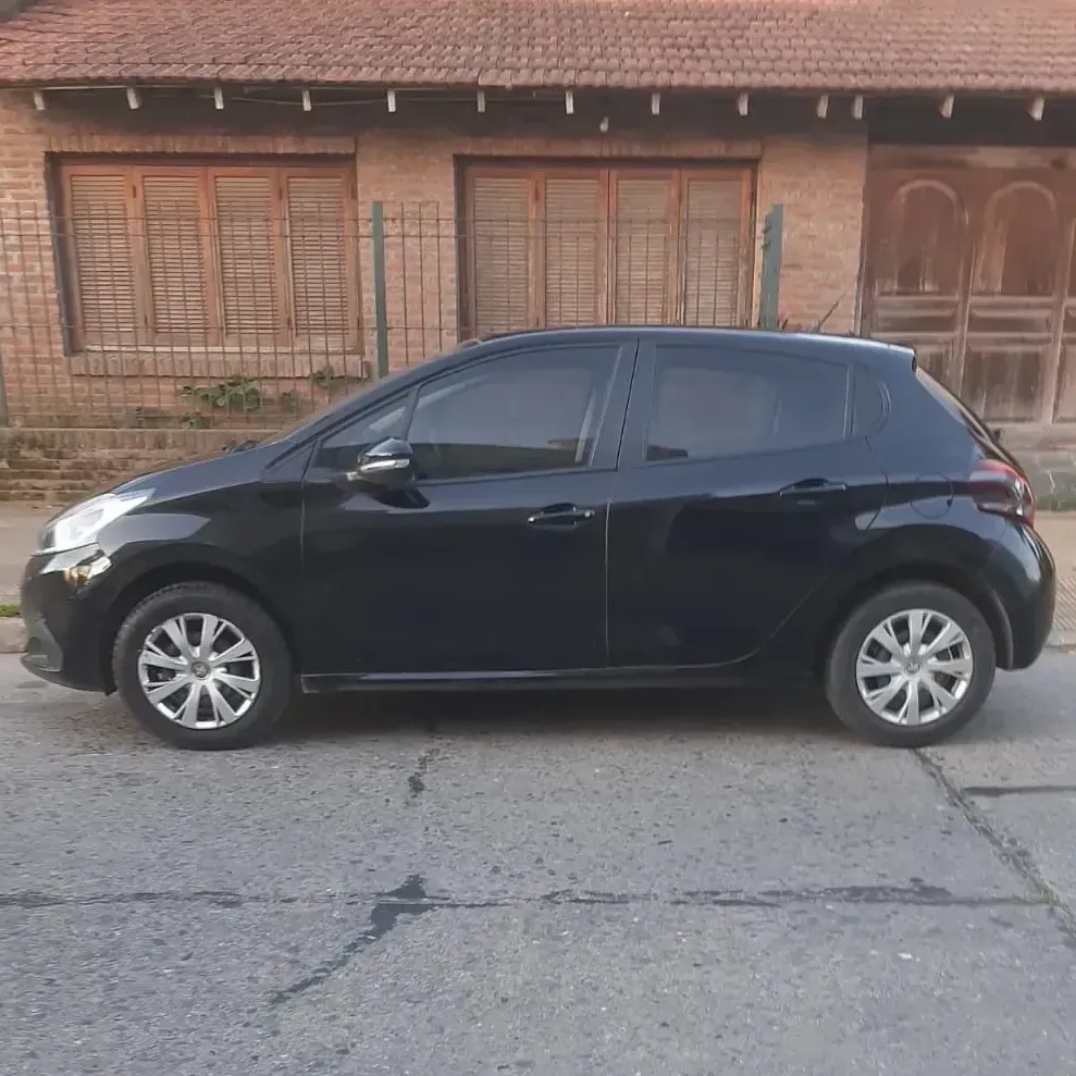 Peugeot 208 1.5 Active