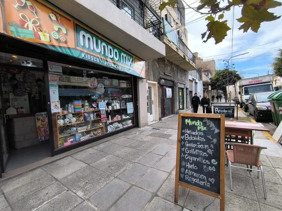 Fondo De Comercio - Kiosko Bazar Regaleria - En Monte Castro