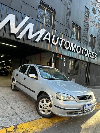 Chevrolet Astra 2.0 Gls 4 P