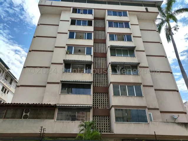 Apartamento En Venta En Las Delicias De Sabana Grande Fjg 25-28