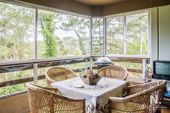 Apartamento En Venta De 2 Dormitorios En Parada 18 De Av. Roosevelt, Punta Del Este