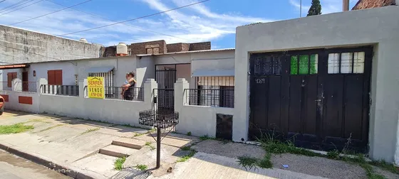 Casa En Venta En Caseros