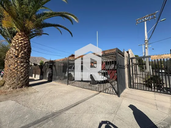 Venta De Casa Con Gran Local Comercial En Callejón El Inca