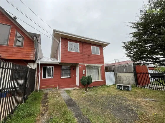 Casa En Venta De 4 Dorm. En Puerto Montt