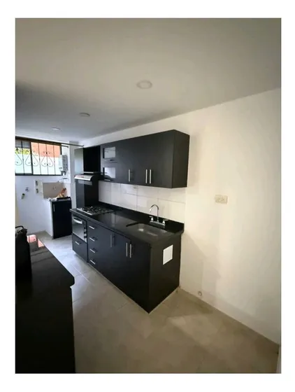Apartamento En Medellin, Calazans Parte Baja. 