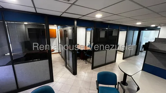 25-18286  Oficina En Alquiler En Chacao