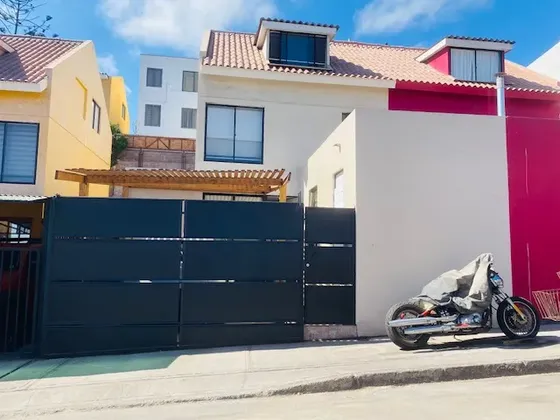 Se Vende Casa En Conjunto Terrazas Del Mar.