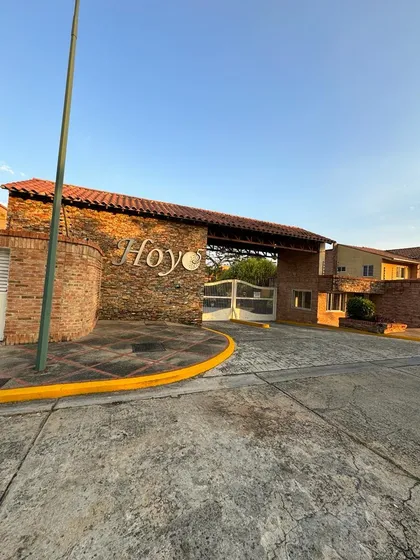 Townhouse En San Diego, Viilas De San Diego Country Club. Amoblado. Zc.o