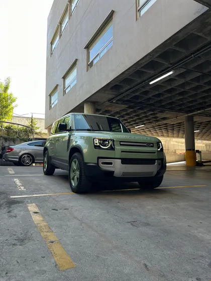 Land Rover Defender 110 75 Aniversario