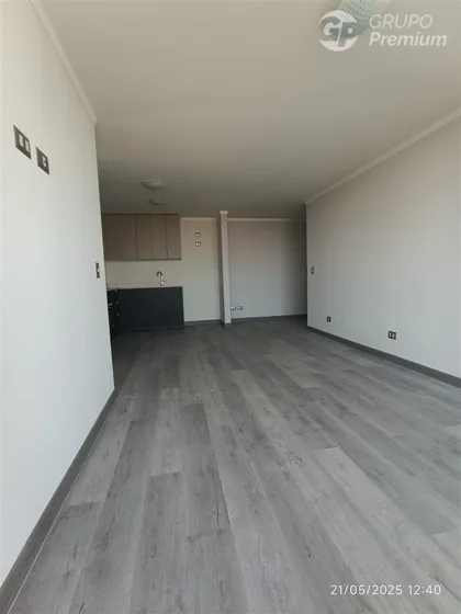 Departamento En Arriendo De 3 Dorm. En La Florida
