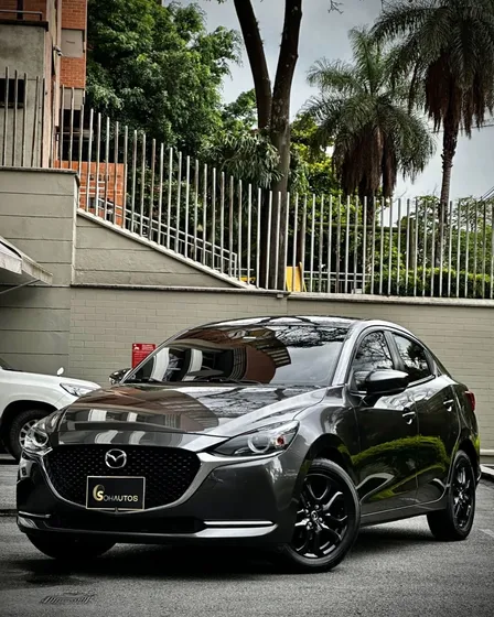Mazda 2 1.5 Grand Touring Lx Sedan