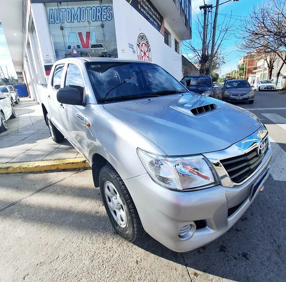 Toyota Hilux Pick-up 2.4 Cd Dx 150cv 4x2