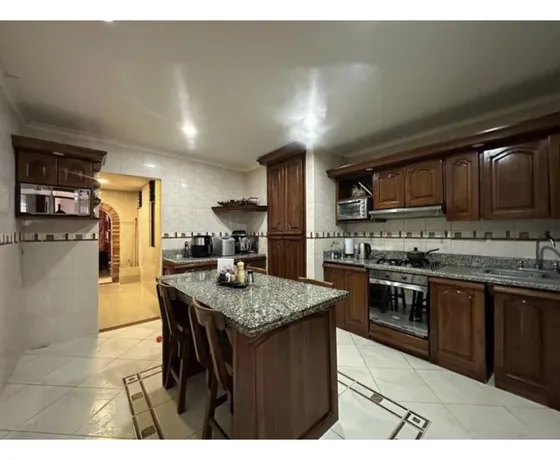 Venta Casa Cola Del Zorro Poblado Medellin 