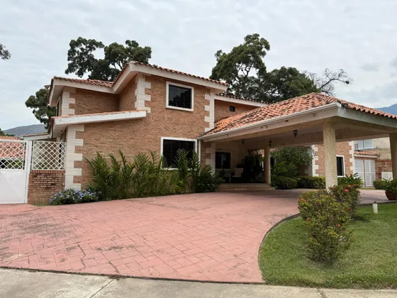 Samir Trosel Vende Bella Casa En El Urbanismo Con La Mejor Ubicación Villas De San Diego Country Club