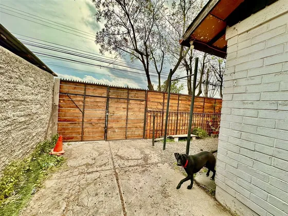 Casa En Venta De 3 Dorm. En La Reina