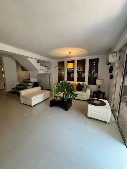 Yannet Inmuebles Alquila Townhouse Mantial Res Le Fonti 