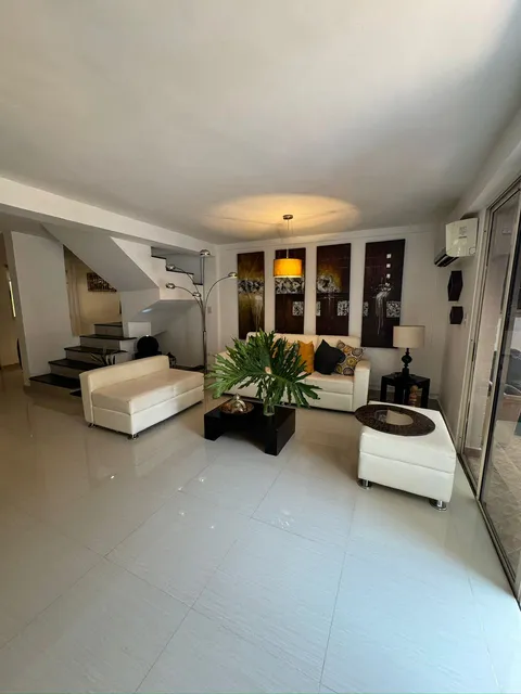 Yannet Inmuebles Alquila Townhouse Mantial Res Le Fonti 