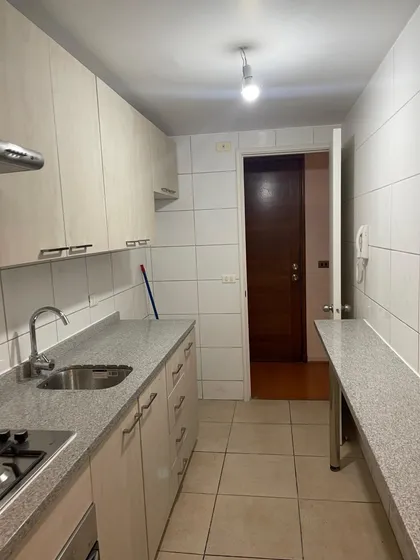 Metro Toesca, 3 Dorms, 2 Baños, Estacionamiento Y Bdga