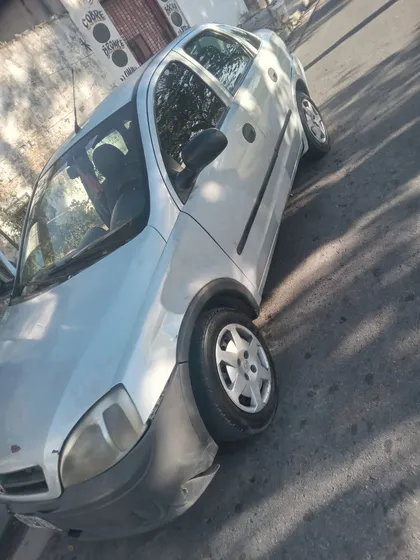 Chevrolet Corsa 1.8