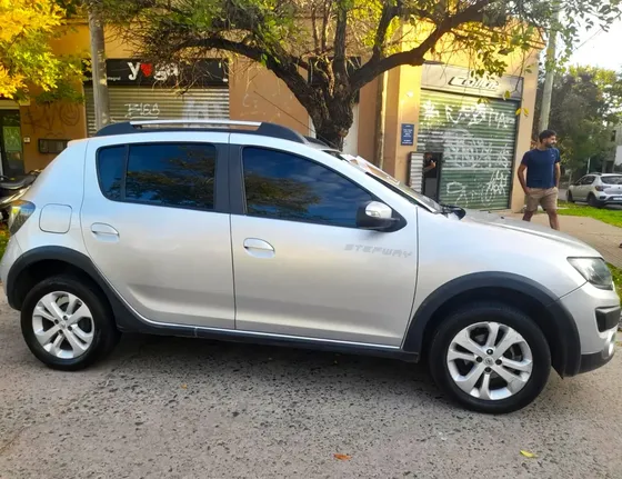 Renault Sandero Stepway 1.6 Privilege 105cv Nac