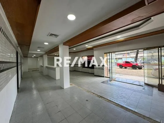 Se Alquila Local 208m2 En Av. Bolívar Norte De Valencia Código: 278895 Pr