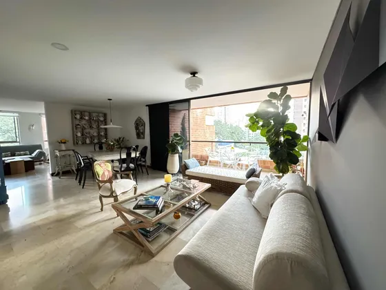 Vendo Hermosísimo Apartamento Totalmente Reformado