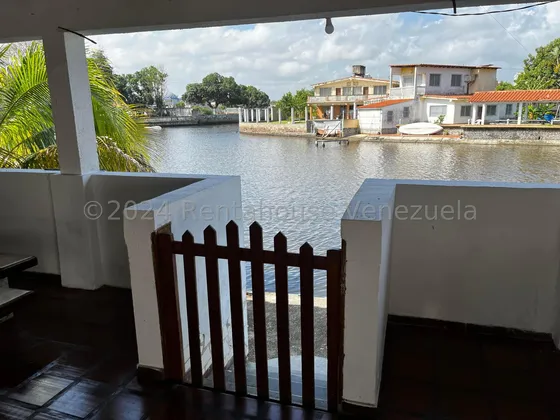 Casa En Venta En Ciudad Balneario Higuerote Mls 25-12766 Yf
