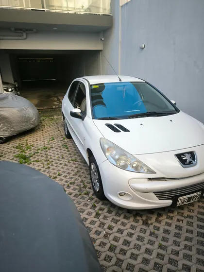 Peugeot 207 1.4 Allure 75cv