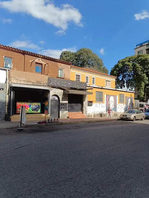 Av. Andrés Bello Altura San Bernardino, Alquiler Local 100 M2 Para Taller, Consultorio Veterinario, O Venta De Cualquier Producto O Marca De Tu Negocio