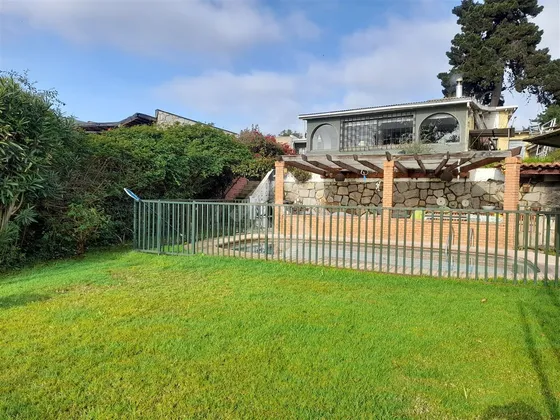 Maravillosa Casa En Venta 4d 3b Los Romeros, Concón