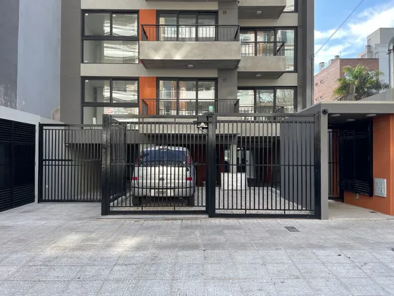 Venta Departamento Castelar 2 Ambientes Con Cochera