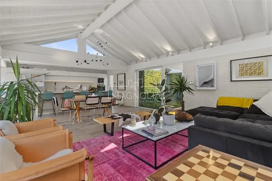 Casa En Venta De 3 Dorm. En Vitacura