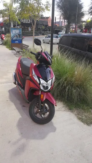 Honda Elite 125 Nueva Con 50km Oportunidad!